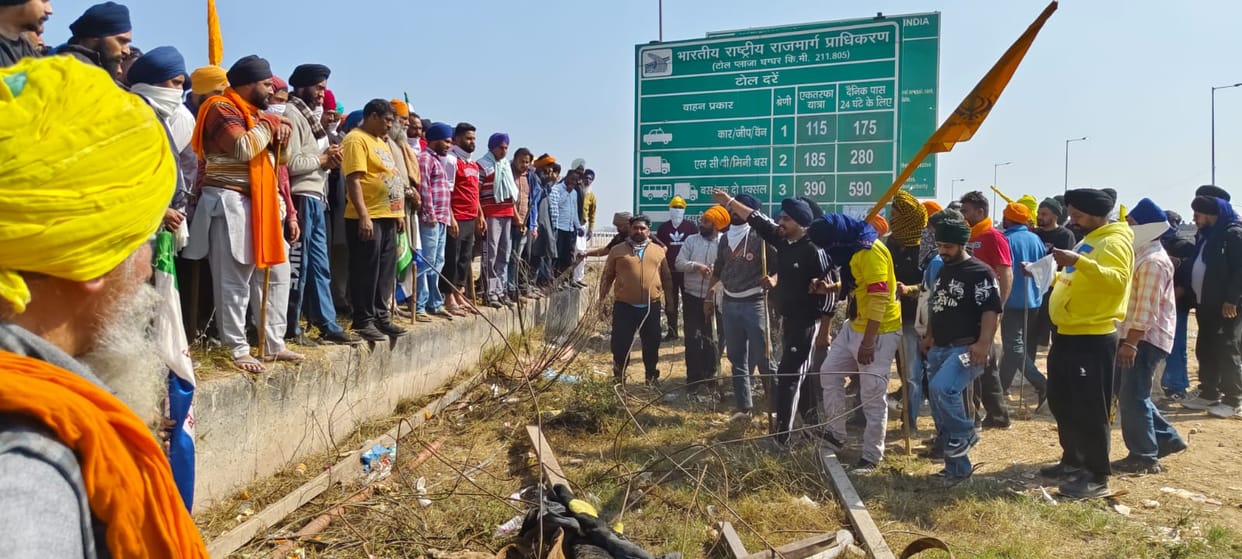 Kisan Andolan: Youth enraged by the news of farmer's death