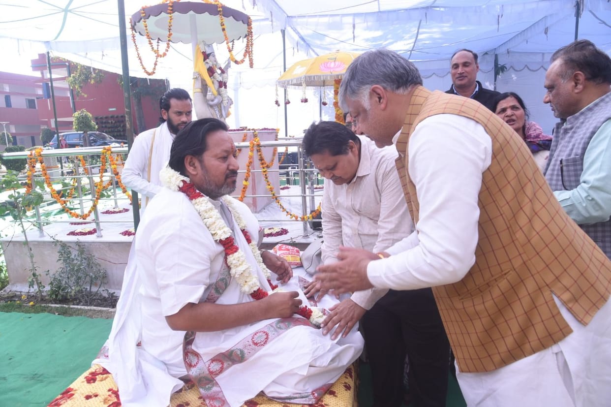 Radha-Krishna statue consecrated