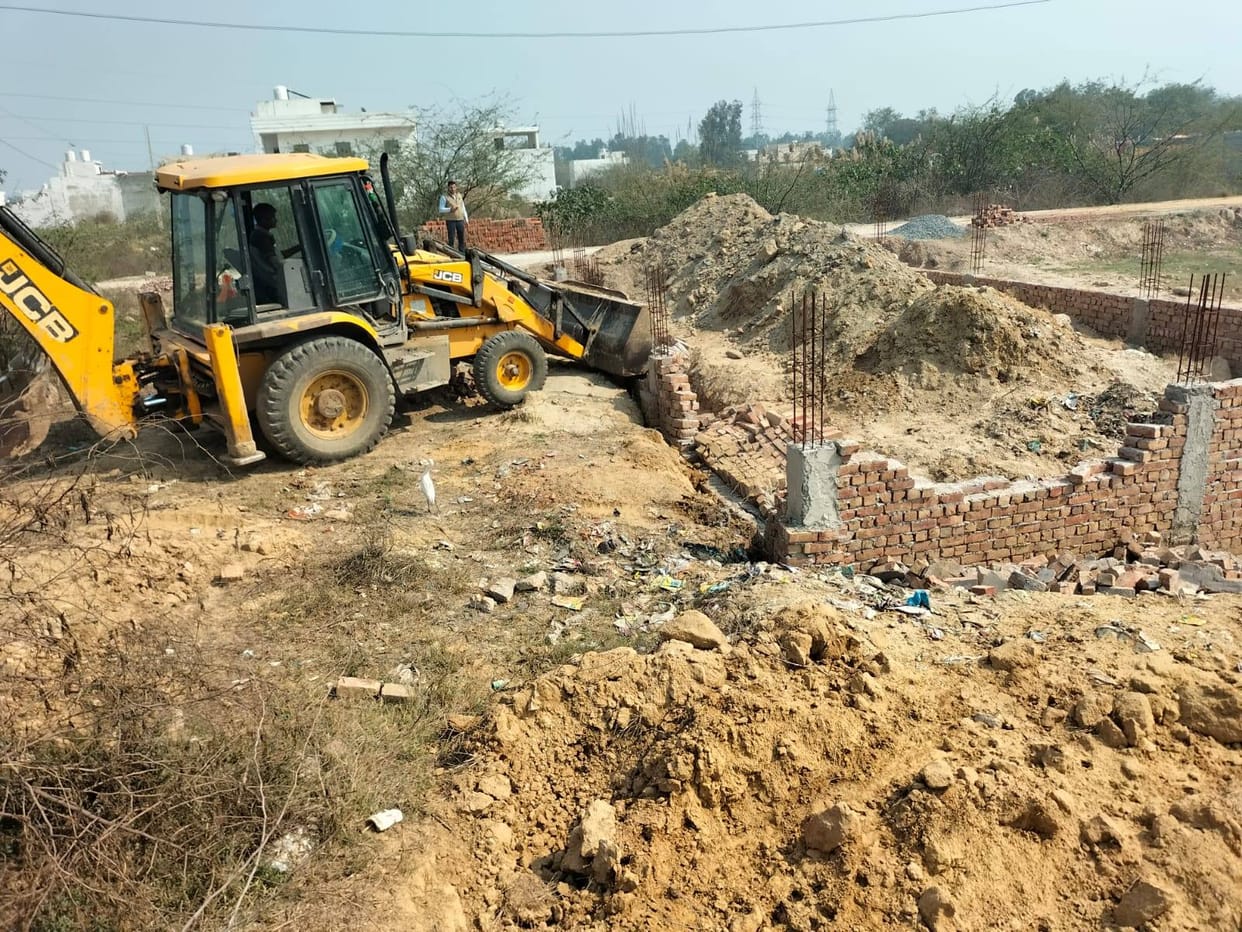DTP department demolished illegal colony of two and a half acres in Bir Bir Barkatabad village