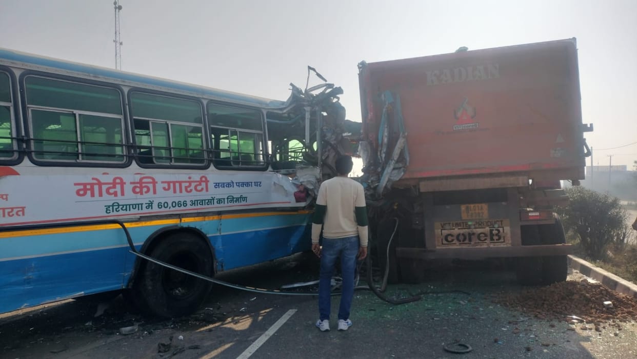 Collision between roadways bus and trolley, driver-conductor serious
