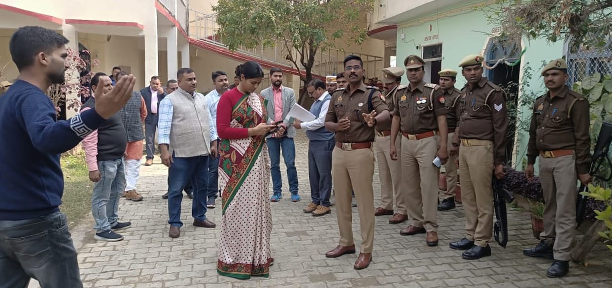 Police recruitment exam from today, help desks will be built at intersections