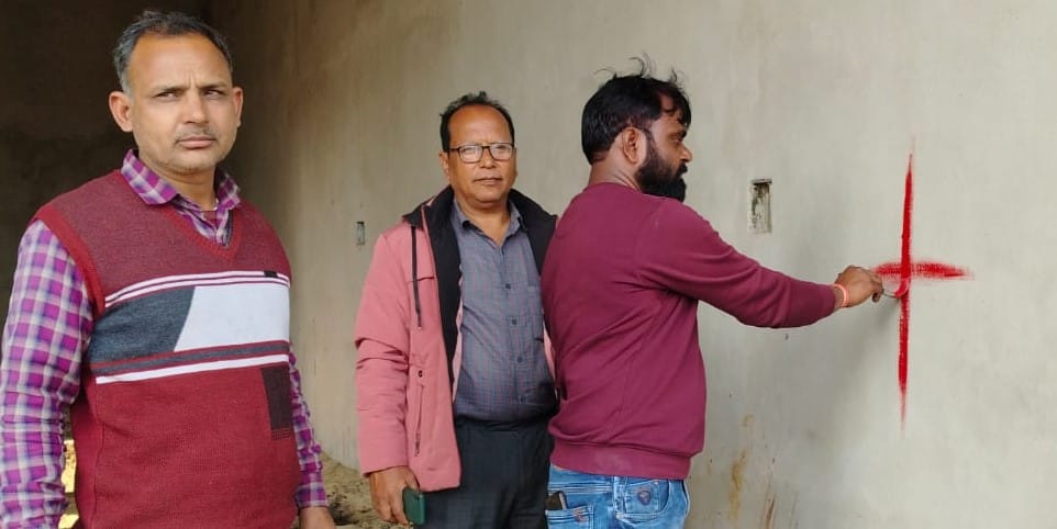 Red marks put on 50 buildings obstructing overbridge construction