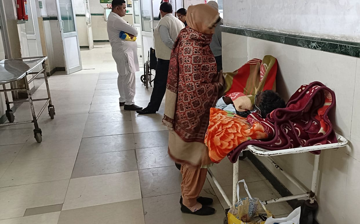 Patients waiting to be admitted to Civil Hospital.