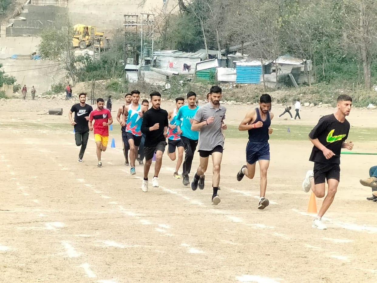 Amit and Hasan Bibi ran fastest in 5000 meters