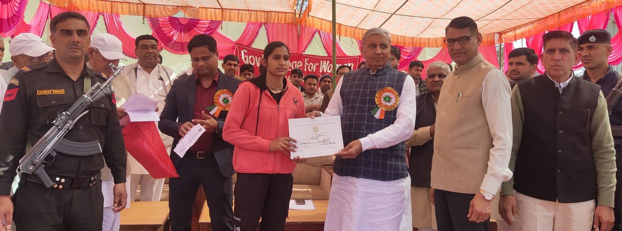 Ankita first in 100 meter race and Manju first in 400 meter race.