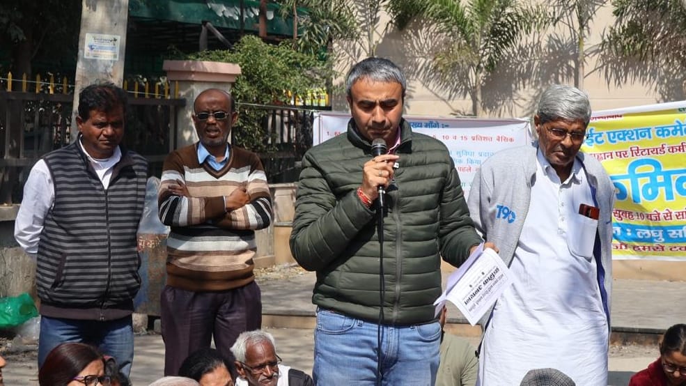 Anurag Dhanda supported retired employees sitting on hunger strike