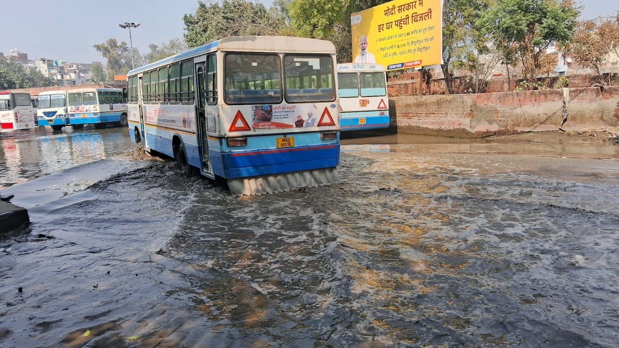 Roadways employees kept the road jam, passengers remained troubled