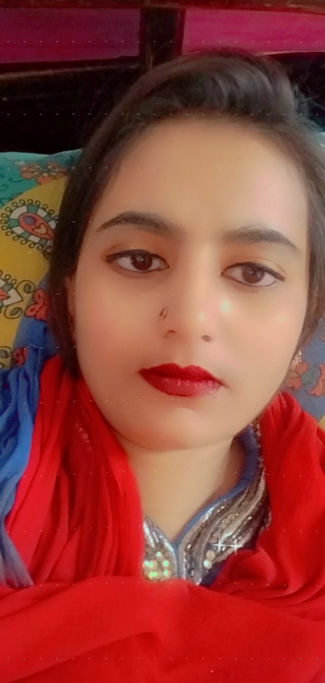 wife was attacked and killed with a razor, three year old daughter and herself were also attacked.