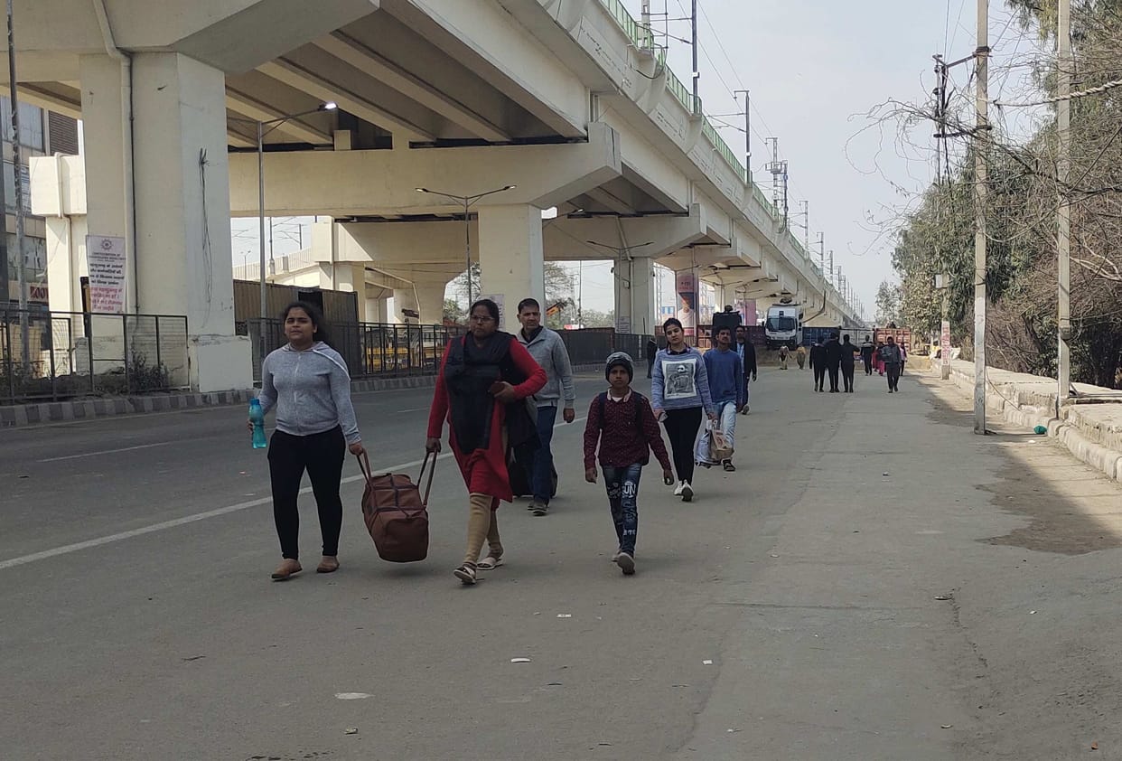 People commuting from Delhi-Bahadurgarh bearing long distance and financial burden.