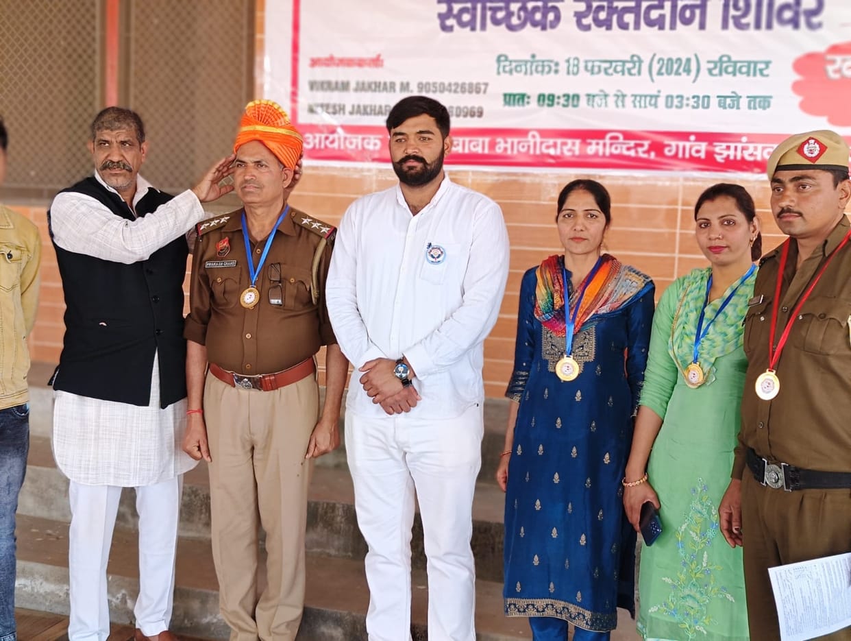 Women and police personnel also donated blood