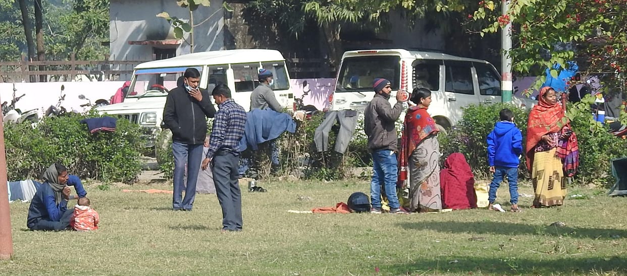 Three injured, including a student who was coming to appear for police recruitment exam