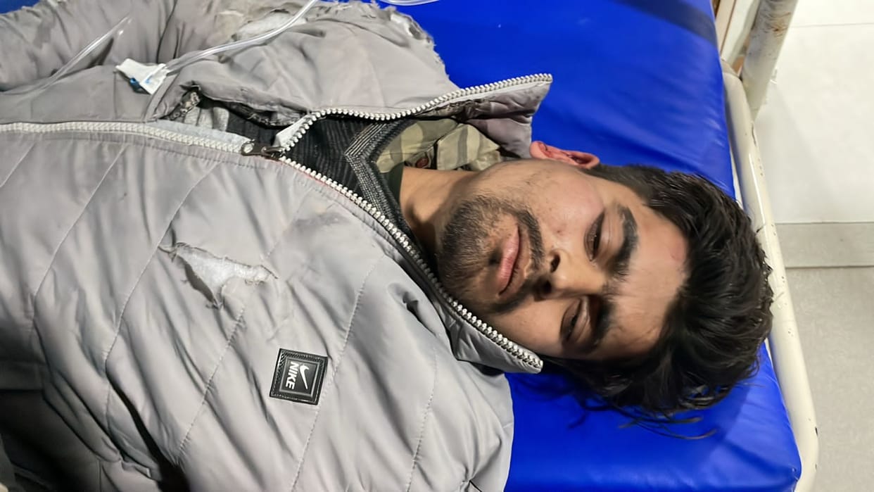Youth returning after giving UP Police exam dies, friend injured