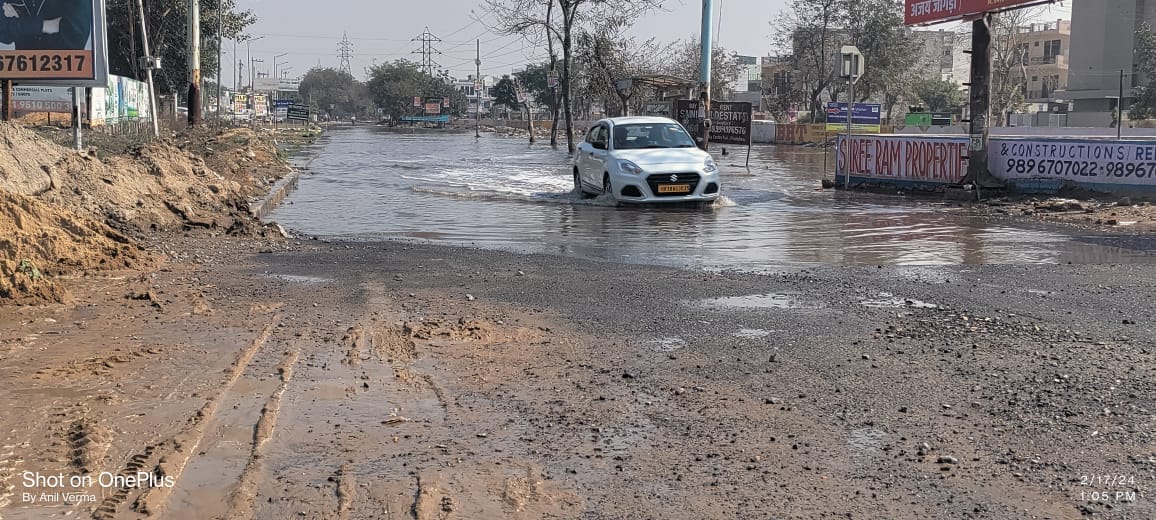 Traffic affected due to waterlogging on the road