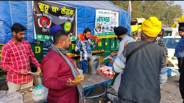 Crowd of farmers increasing at Shambhu border, Nihangs arrived