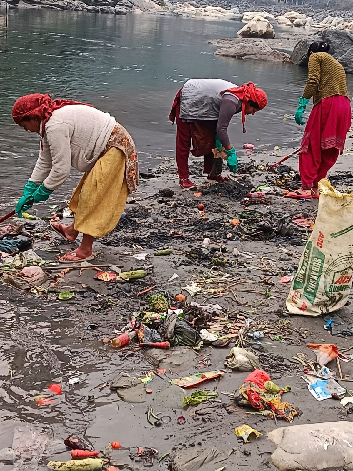 Garbage collected on the banks of Satluj