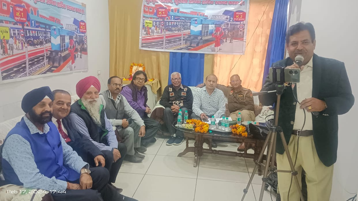Artists add color to Sur Sandhya