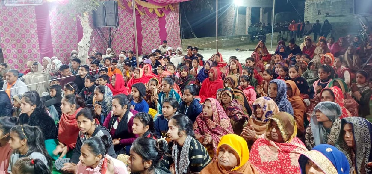 Devotees became emotional after hearing the story of Ram's exile