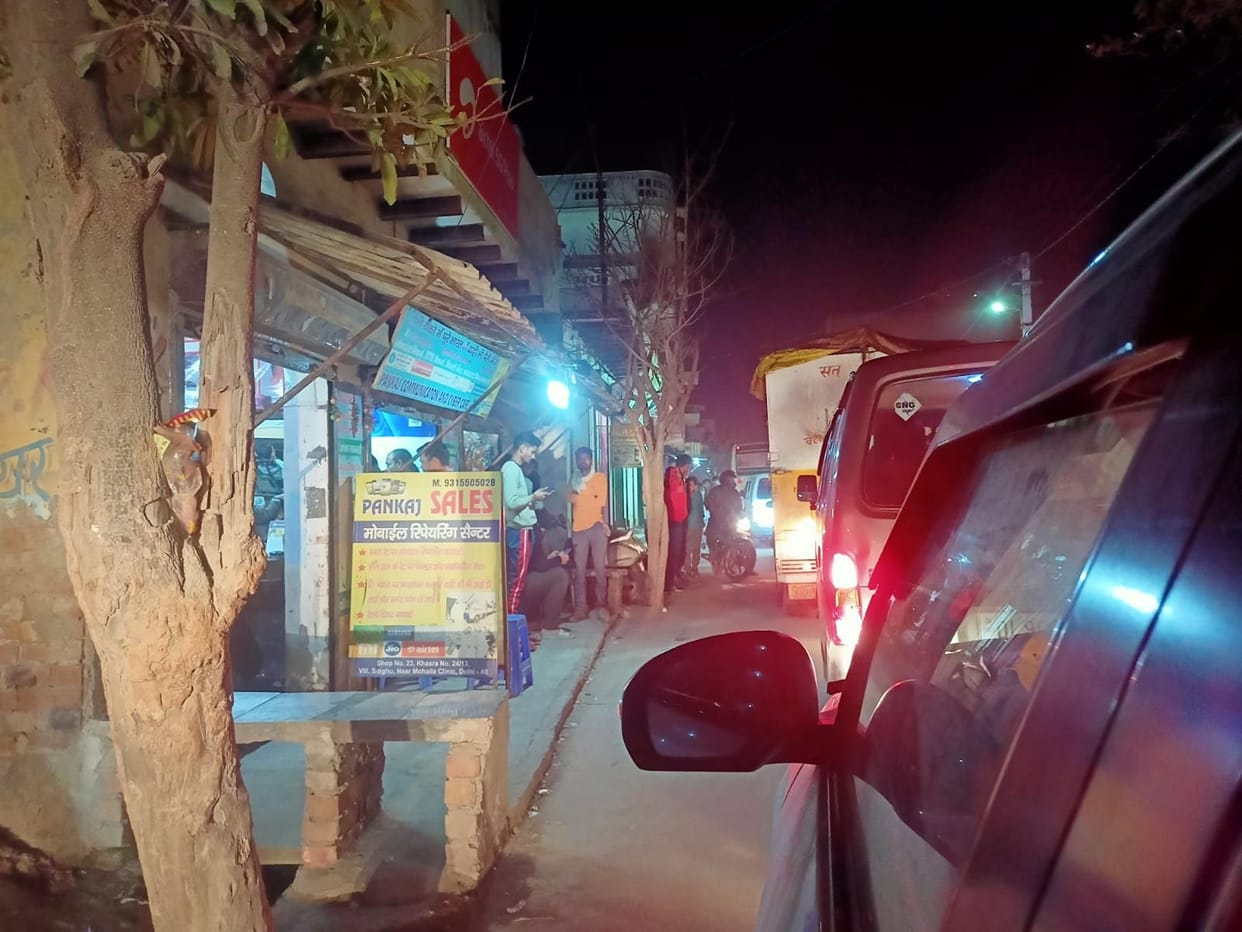 Farmers' march to Delhi... Now the wait has increased till 21, people are crossing the road with difficulty.