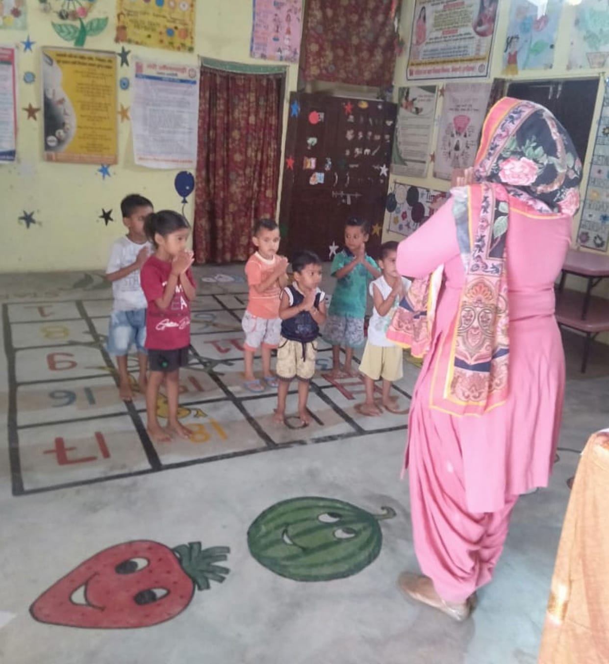 Preparation to upgrade 116 Anganwadi centers into play schools in the district
