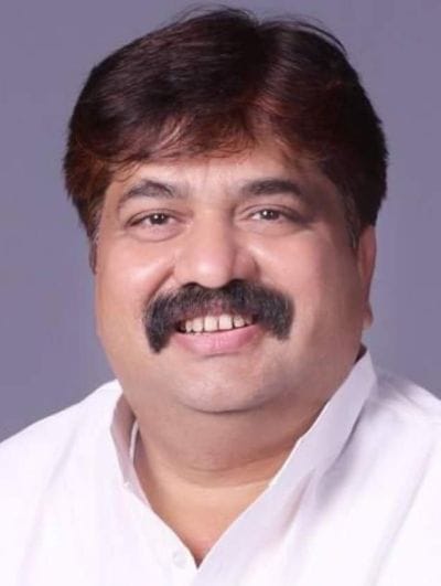Abid's rebellious attitude, said - injustice to PDA