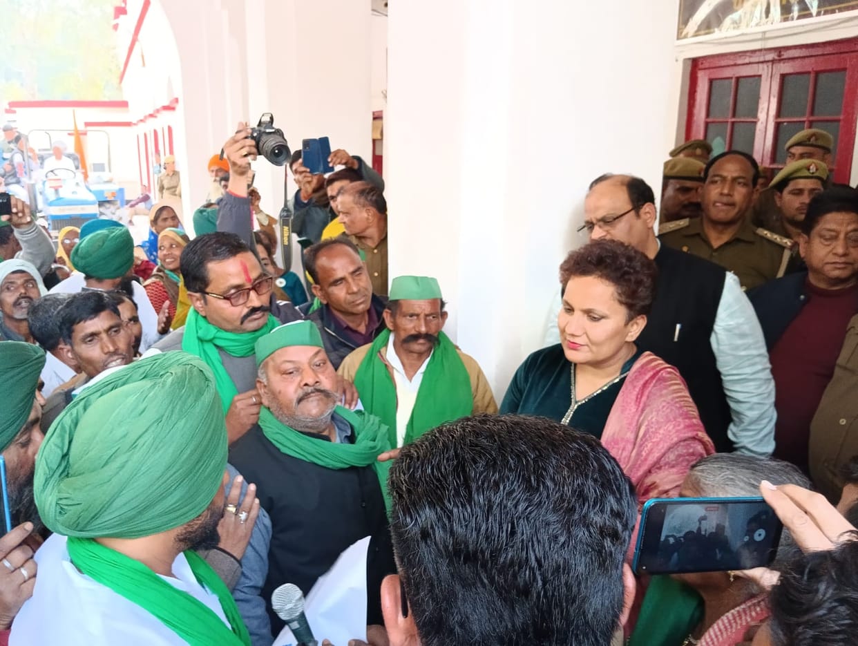 Farmers took out tractor march, adamant on calling DM