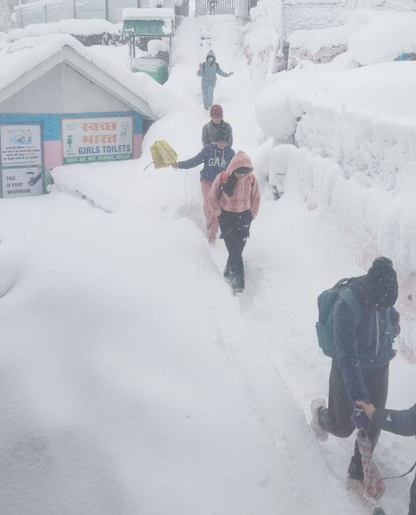 Bharmour-Pathankot highway remained closed for three hours due to landslide near Lahal.