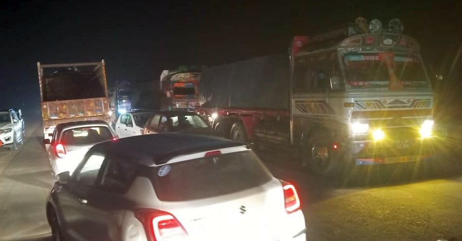 Tractor-trolley loaded with potatoes collides with dumper, highway jammed for one hour