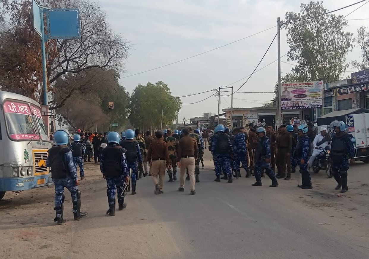Rapid action force deployed at checkpoints in Tohana and Ratia, two more roads closed