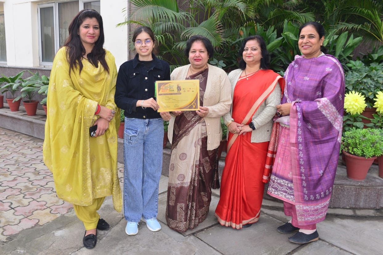 Prachi returned from National Youth Festival and got certificate