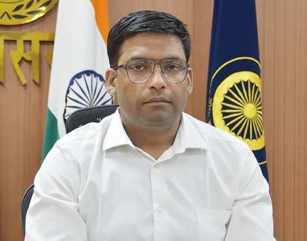 Traders should take advantage of One Time Settlement Scheme till March 30