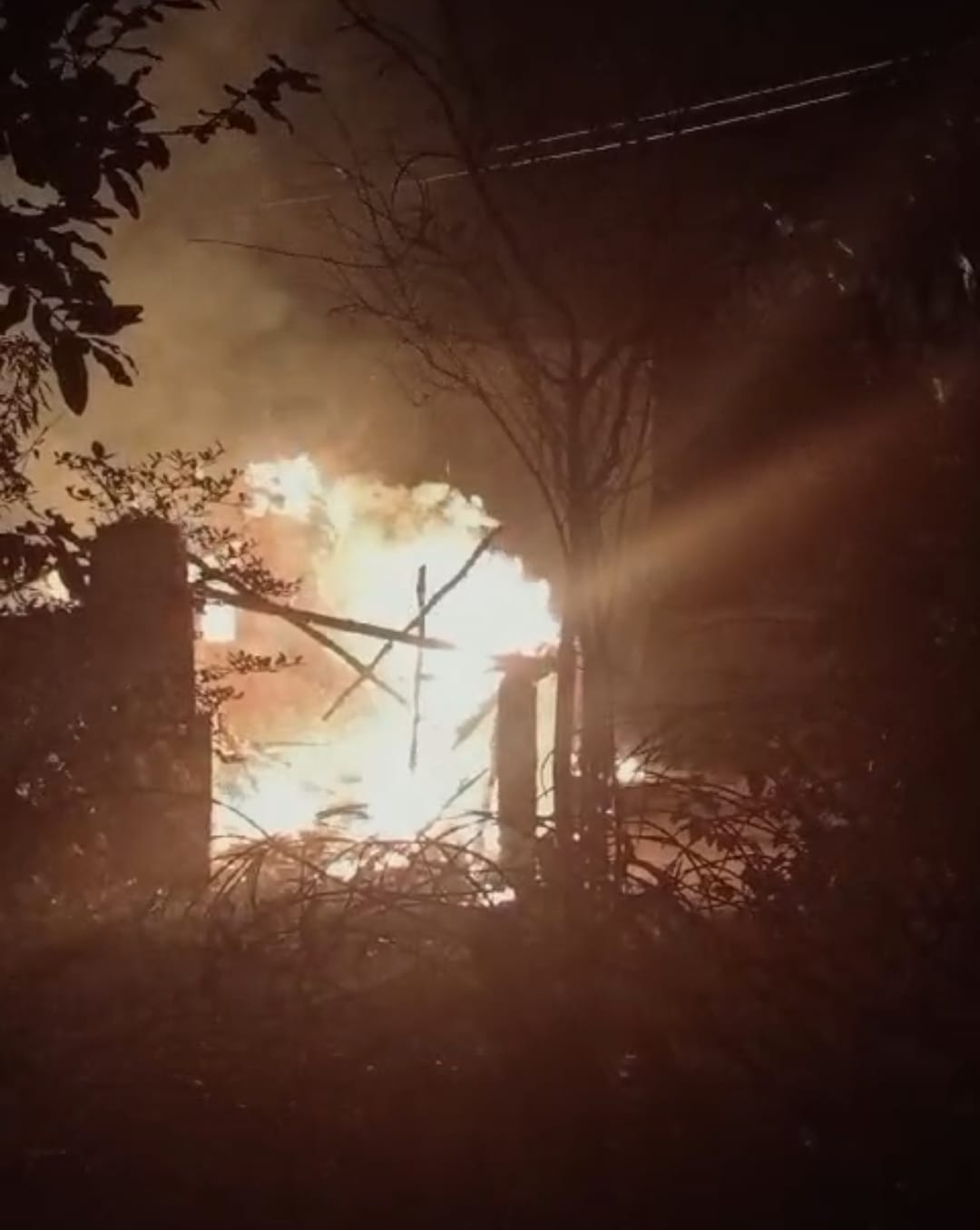 High tension wire broke and fell, residential hut burnt