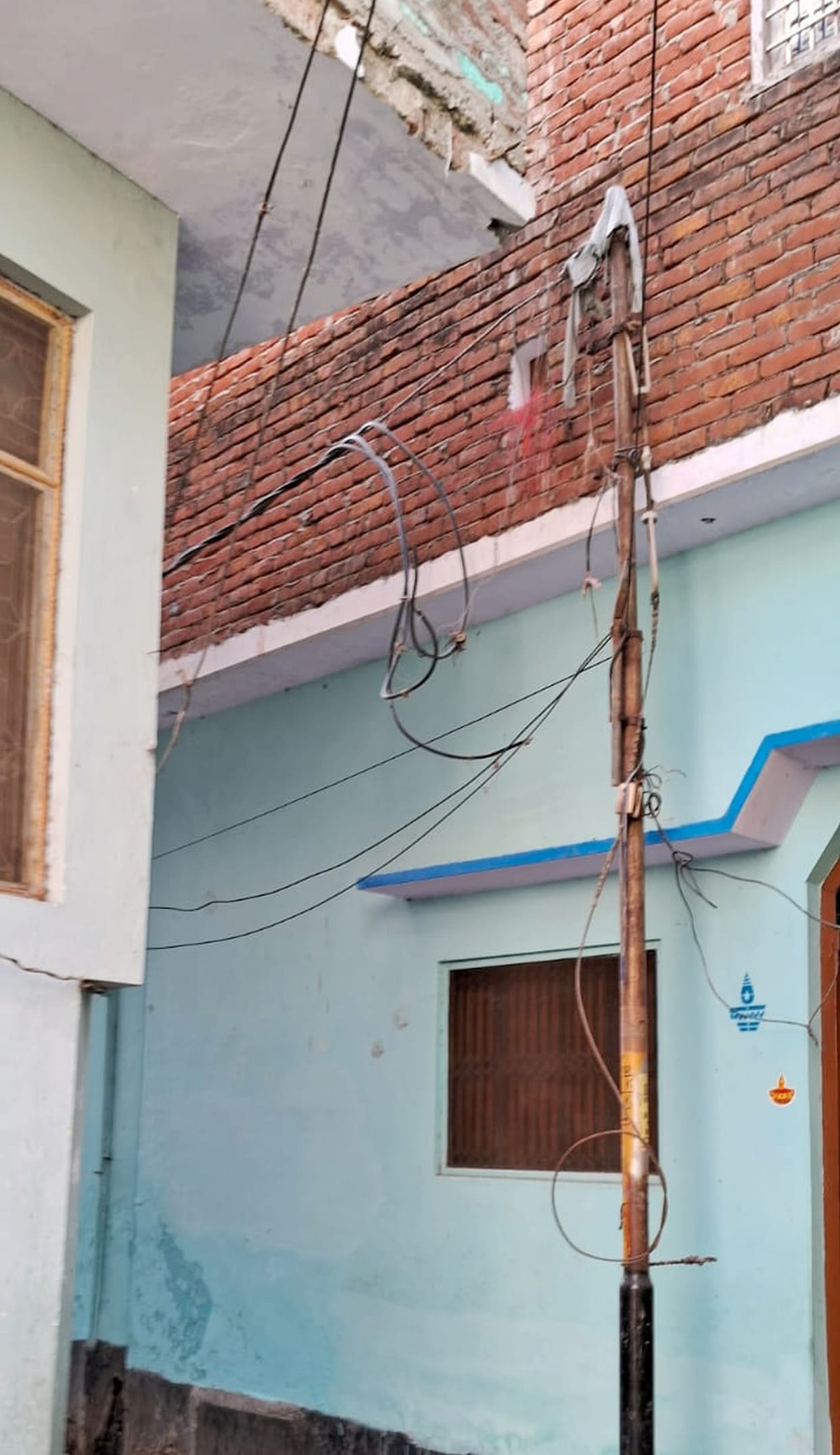If the power line is extended in Shahwajpur, then consumers will get relief in summer.