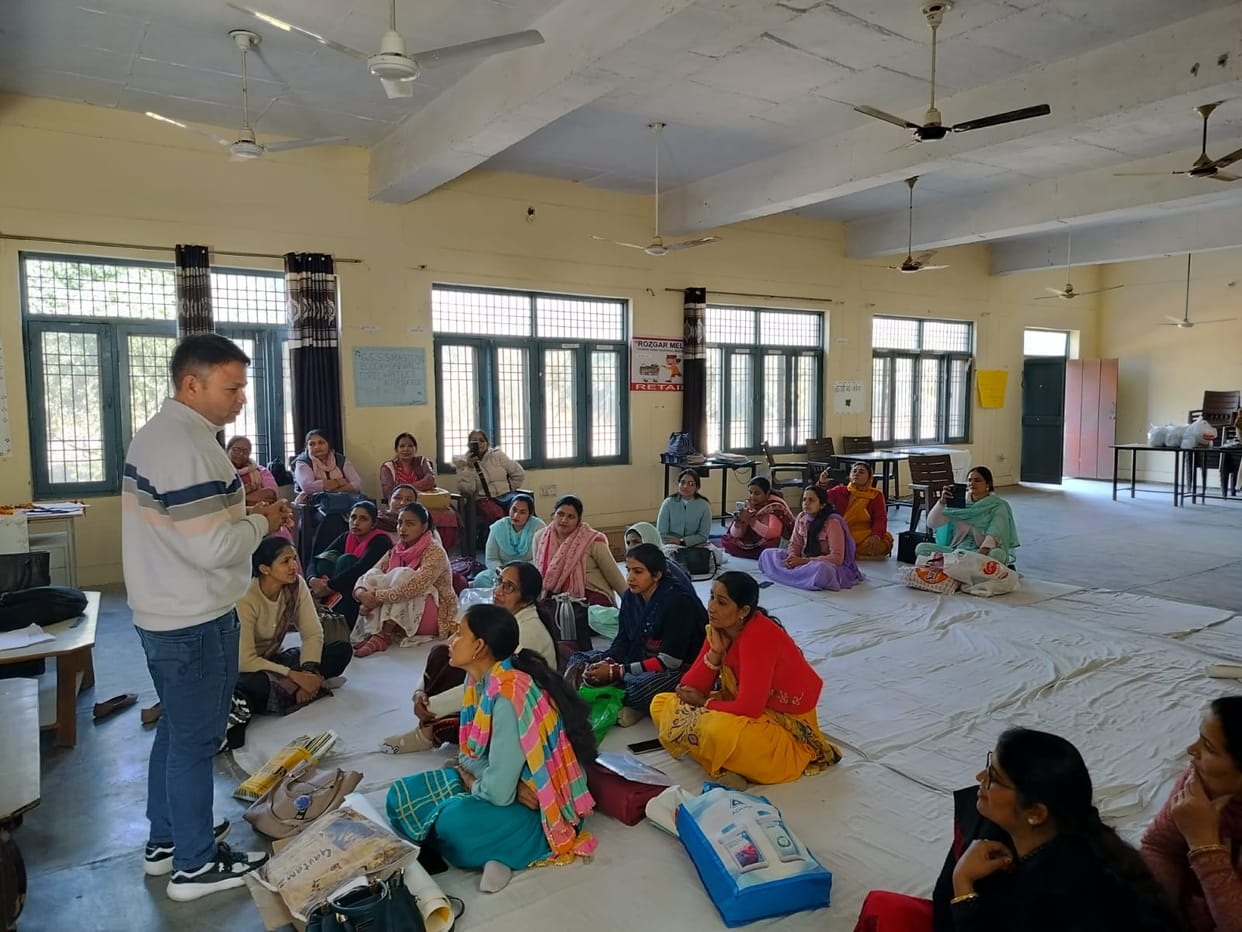 Play school gave 5 days training to Anganwadi workers