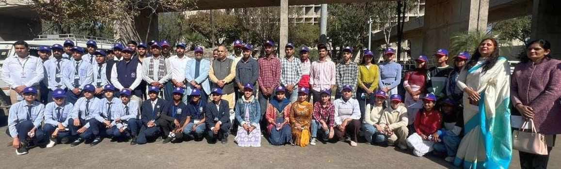 NSS volunteers watched the proceedings of Haryana Assembly