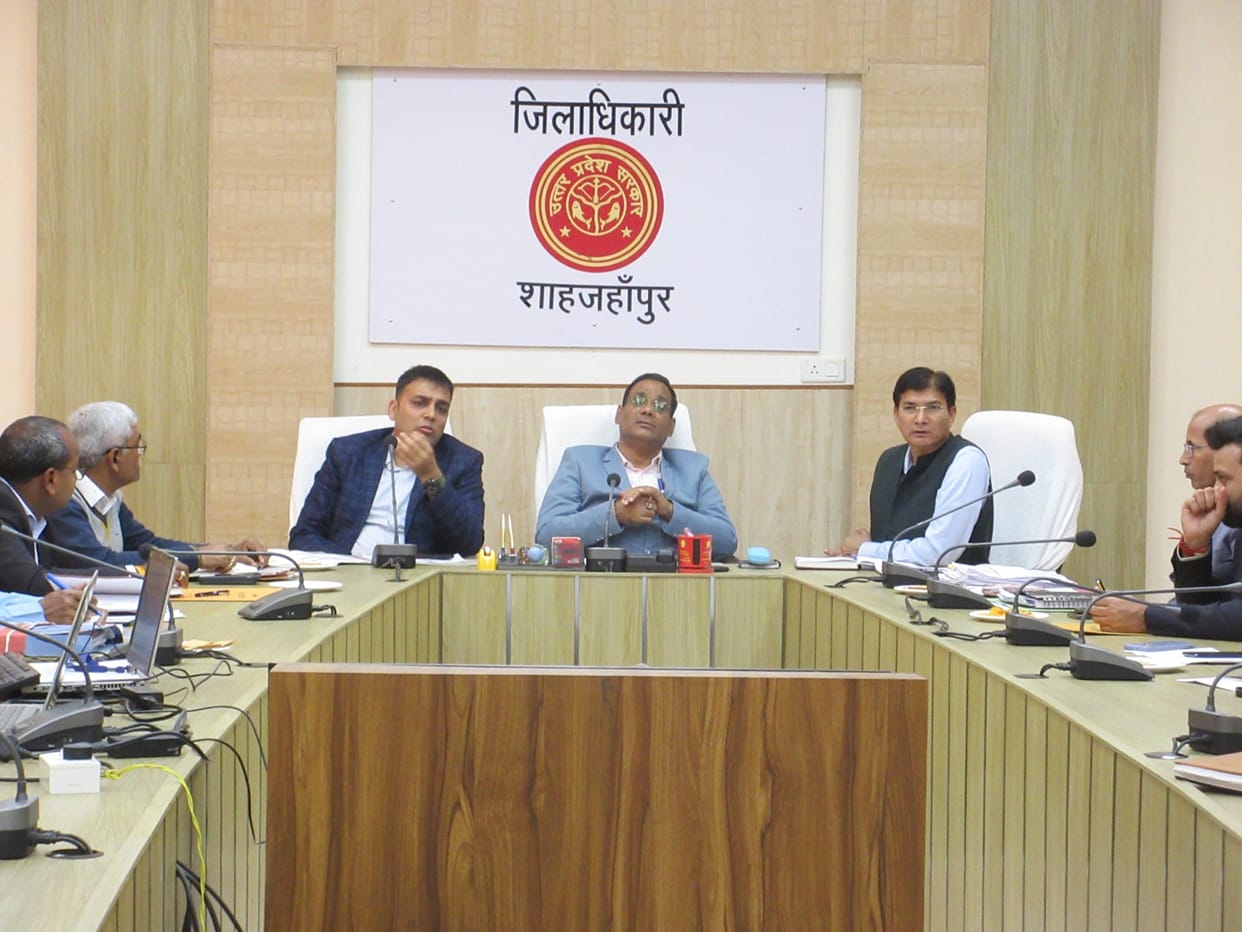 Salaries of absent executive officers stopped