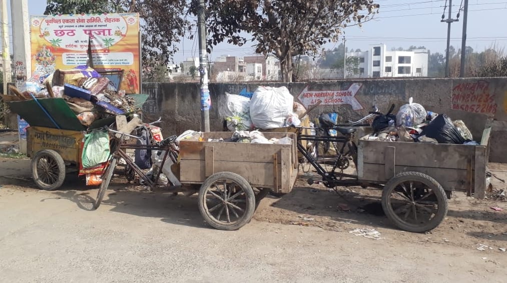 There are piles of filth everywhere in the city
