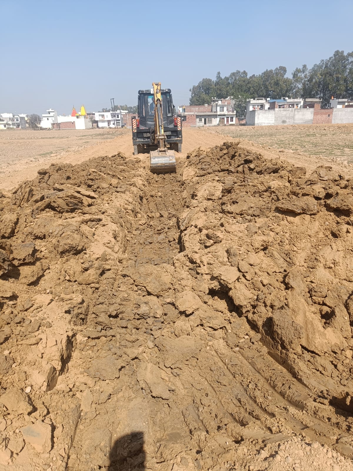 DTP team destroyed the construction in the illegal colony growing in Darra Kalan.