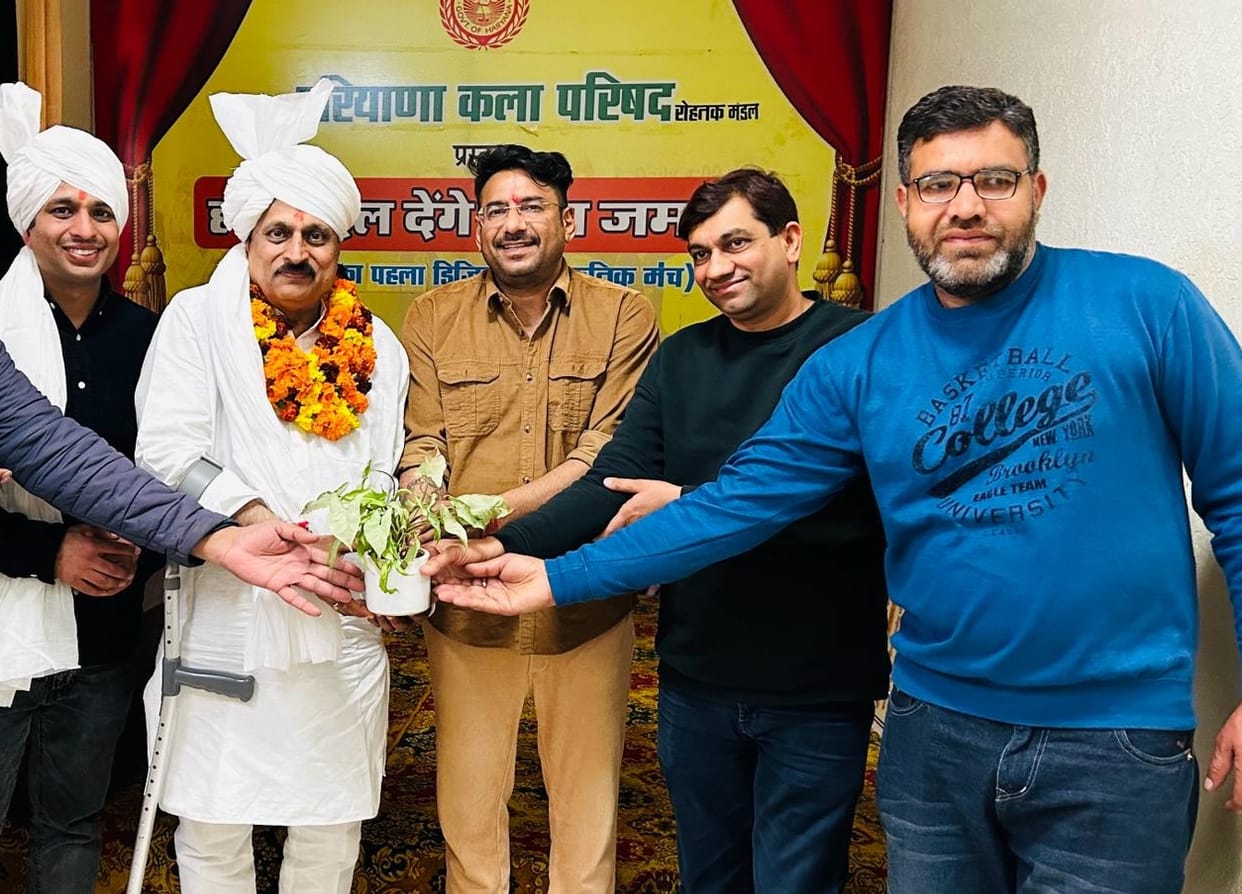 Chief Minister did amazing work in the field of art and culture: Ravi Sharma