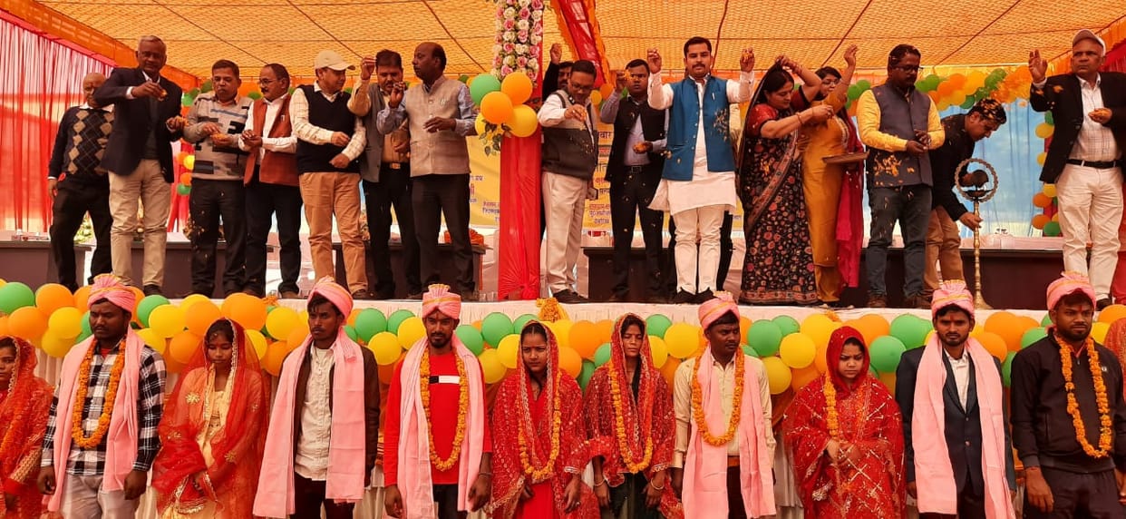group marriage