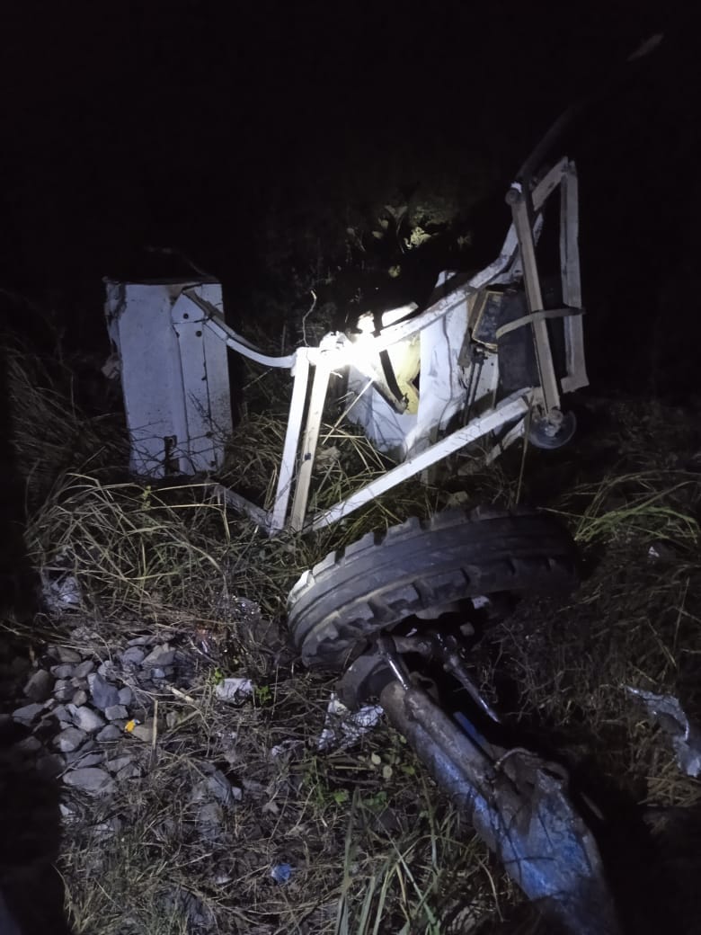Train hits tractor, rail traffic disrupted for an hour