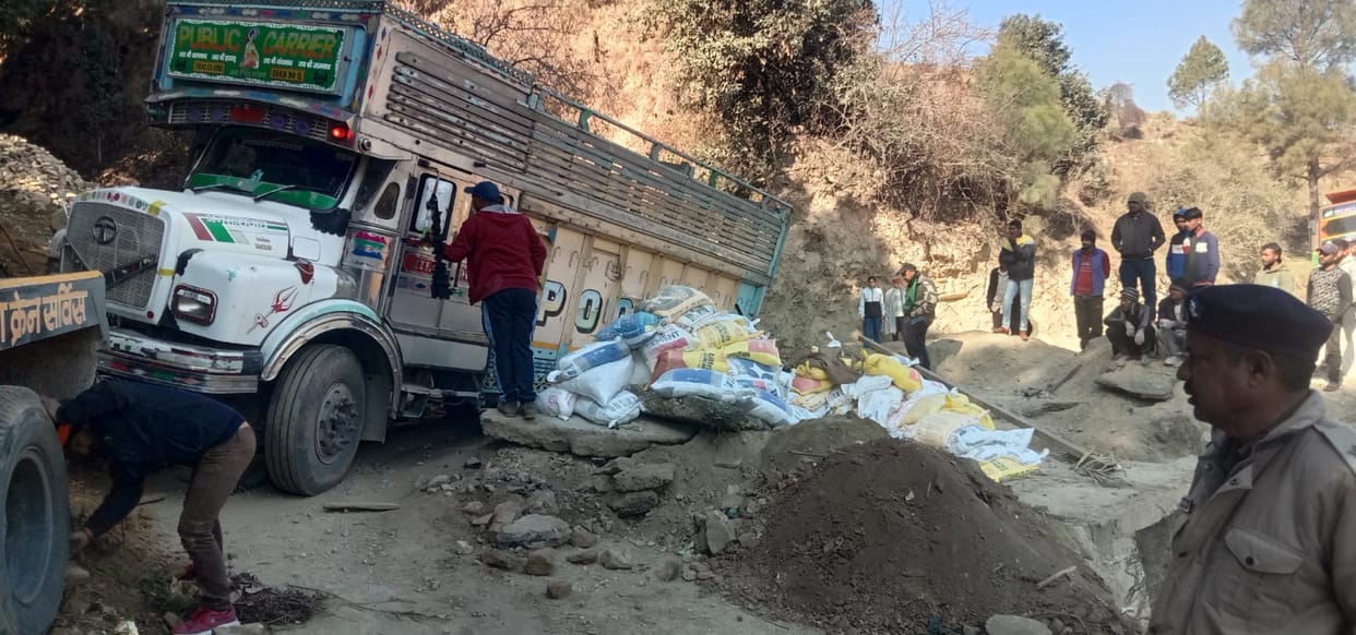 Eight Hours Traffic Stalled at Almora Kausani Highway