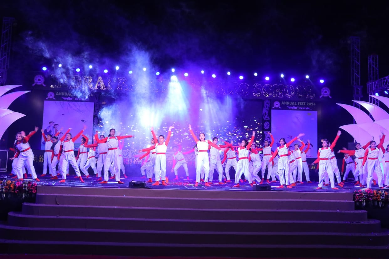 Annual day of school celebrated on the theme of upbringing a new thinking