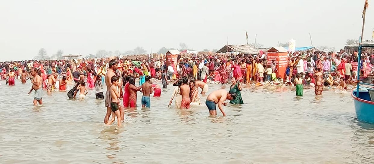 Flood of faith gathered at Kachla Ghat on Magh Purnima