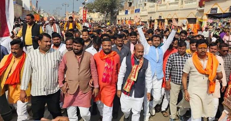 BJP workers went to Ayodhya in 185 buses