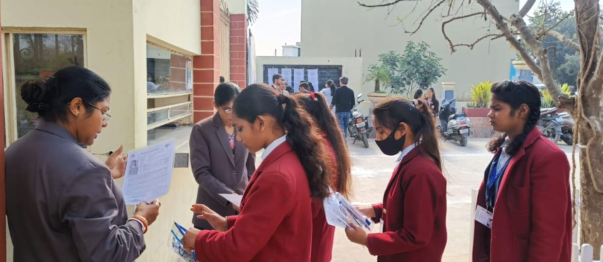 887 candidates appeared for CBSE exam