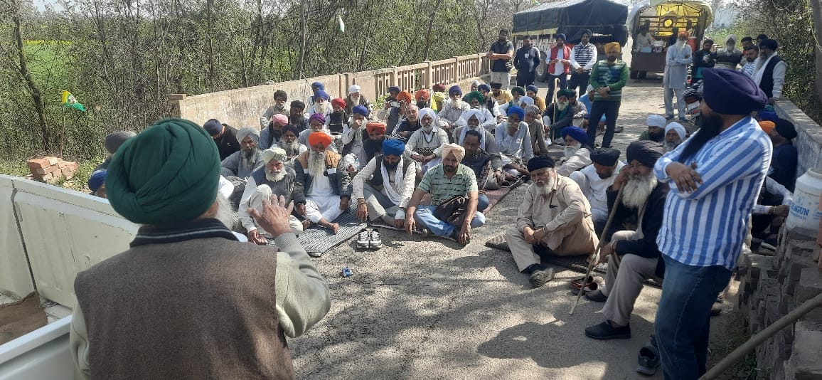 Farmers will demonstrate strength at Tukar border with banners and flags