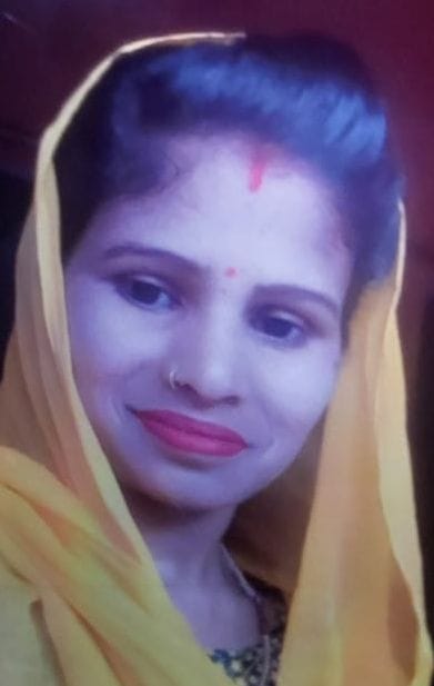 Bike riding woman dies due to car collision