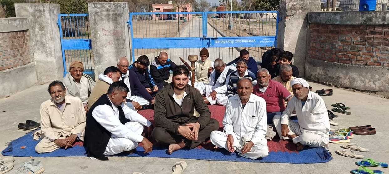 Farmers angry over not getting royalty staged a protest at the water treatment plant