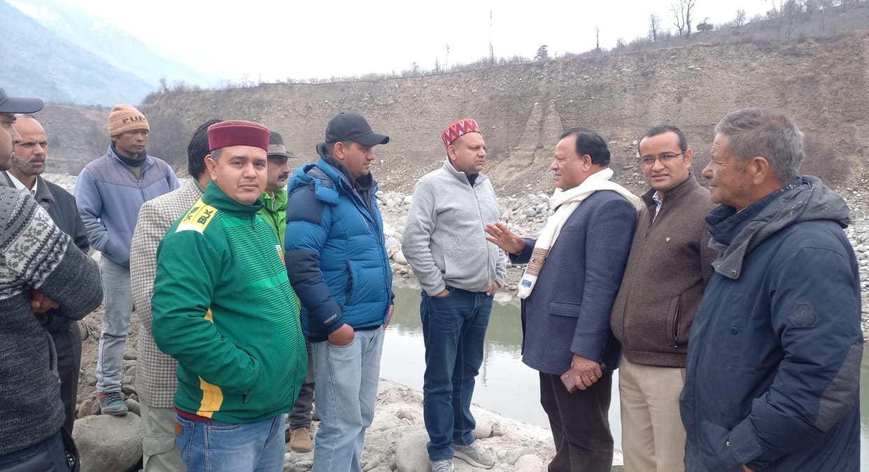 Contractors should not break stones in Beas: Shukla