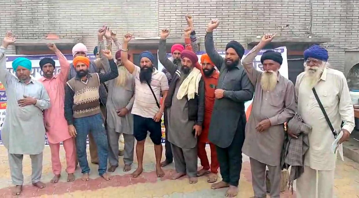Tension regarding religious diwan in village Chandpura, two sides of Gurudwara committee face to face